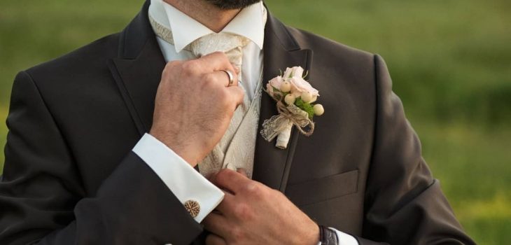 How To Make A Boutonniere With Ribbon: Do It Yourself