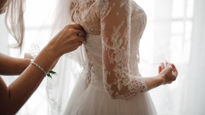  are wedding dress sizes different