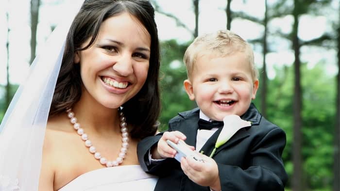  where does the ring bearer stand